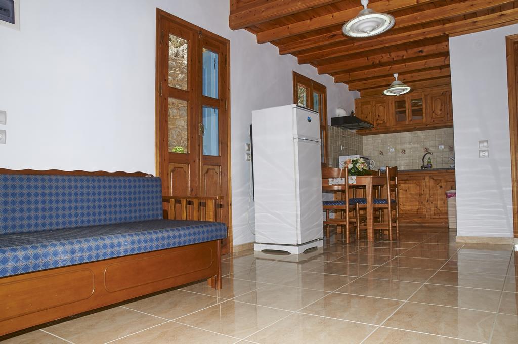 Athina Studios Sými Buitenkant foto