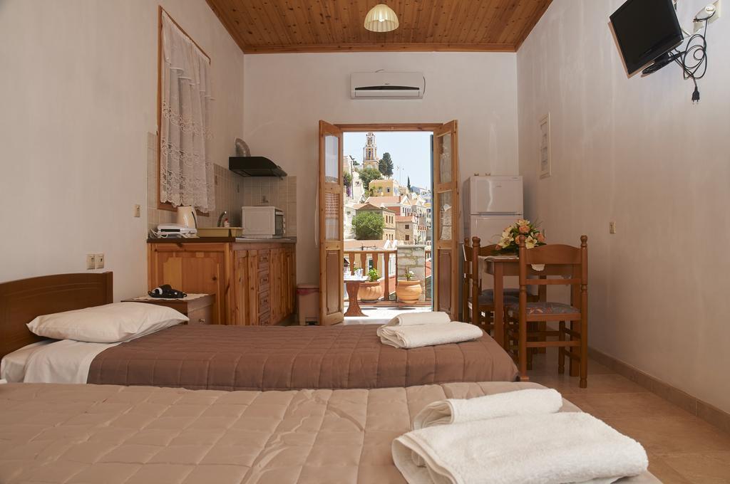 Athina Studios Sými Buitenkant foto