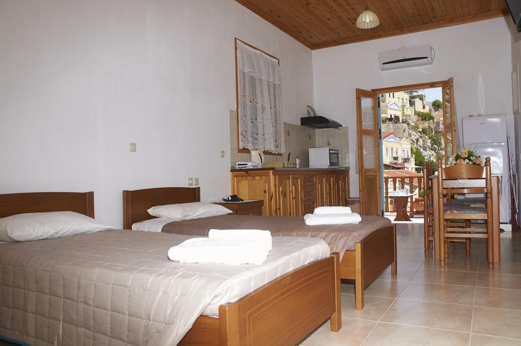 Athina Studios Sými Buitenkant foto